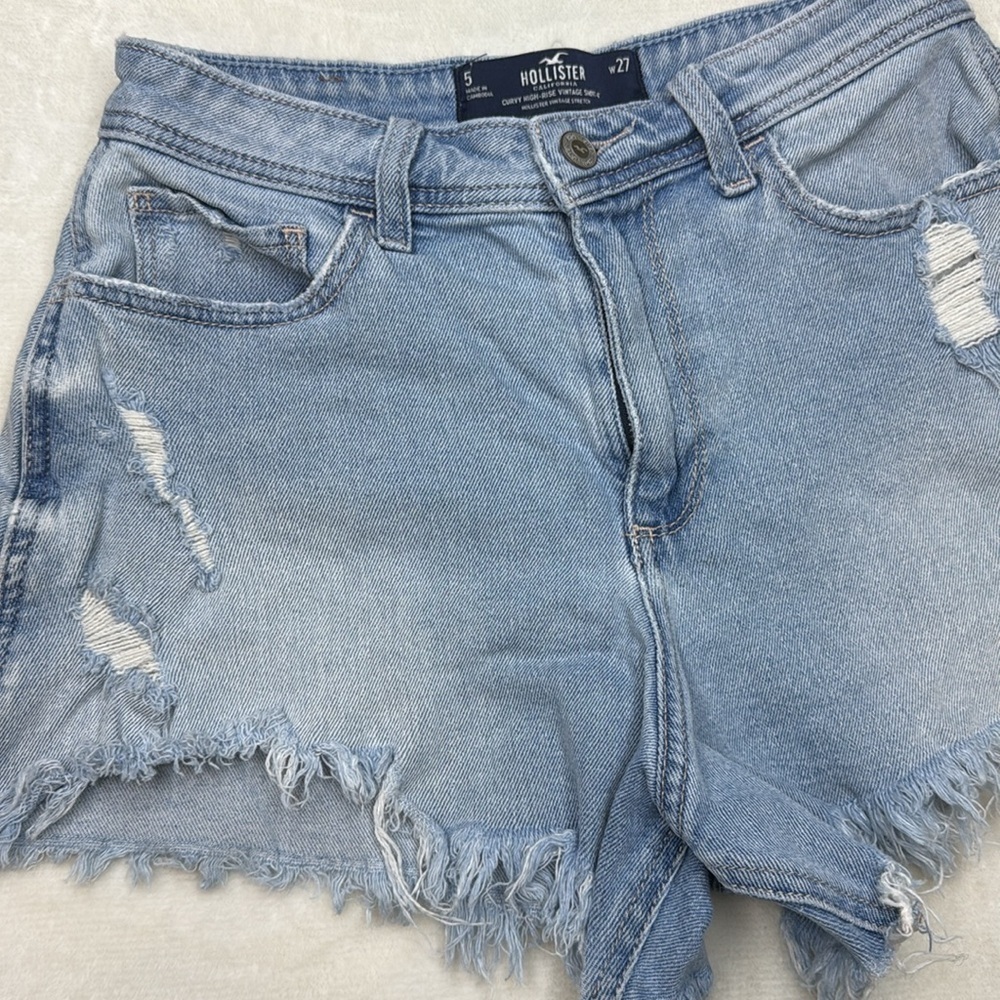 Hollister Curvy High-Rise Vintage Blue Distressed Jean Shorts- 4” Inseam-Size 27 - Picture 2 of 8